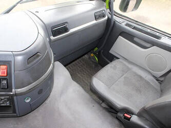 2003-volvo-fm-1428856-45818068