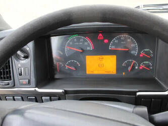 2003-volvo-fm-1428856-45818070