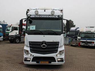 2015-mercedes-benz-actros-1428857-45818077