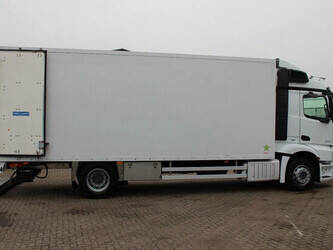 2015-mercedes-benz-actros-1428857-45818079