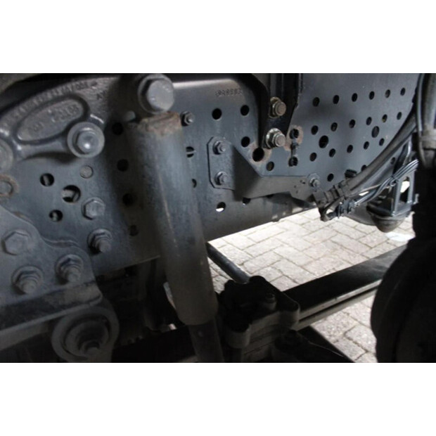 2015 Mercedes-Benz ACTROS-45818093