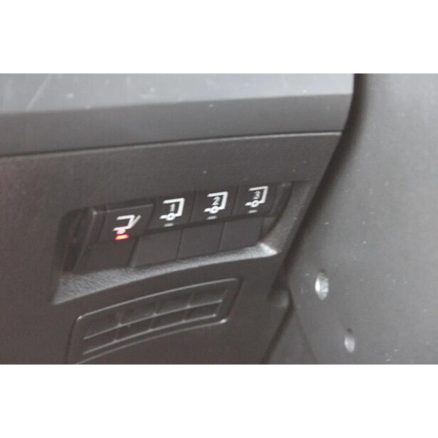 2015 Mercedes-Benz ACTROS-45818115