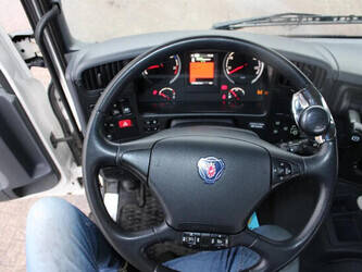 2014-scania-p410-1428859-45818182