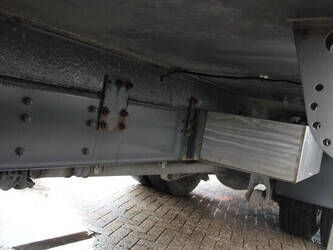 2011-scania-p230-1428861-45818257