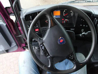 2011-scania-p230-1428861-45818280