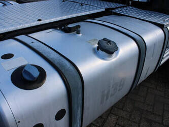 2010-man-tgx-1428864-45818337