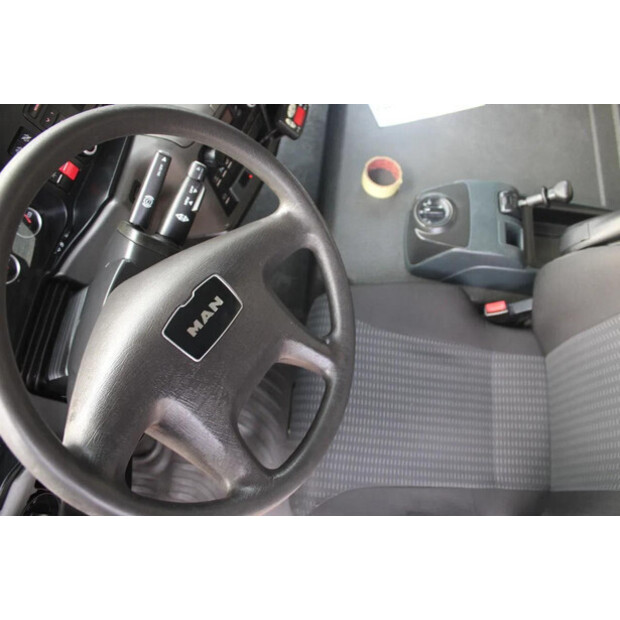 2015 MAN TGL-45818377