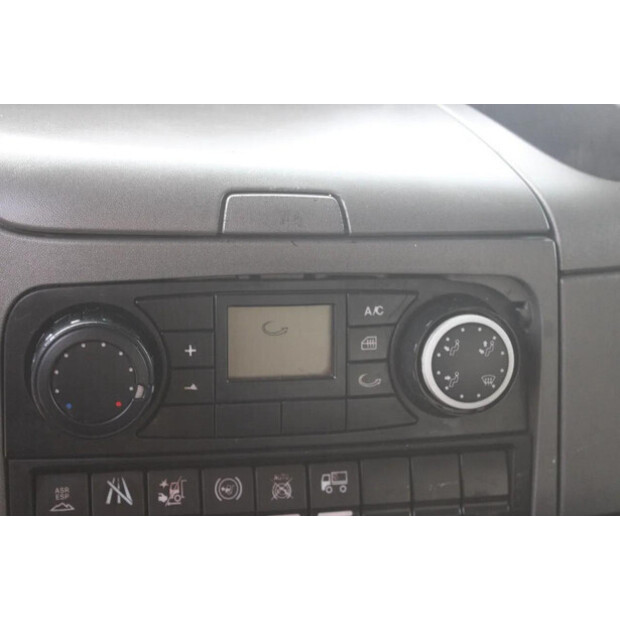 2015 MAN TGL-45818379