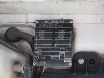 2017-iveco-stralis-1428866-45818393