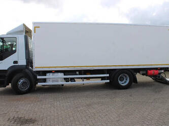 2017-iveco-stralis-1428866-45818406