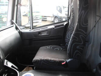 2017-iveco-stralis-1428866-45818411