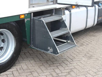 2015-scania-r490-1428869-45818488