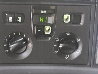 2015-scania-r490-1428869-45818517