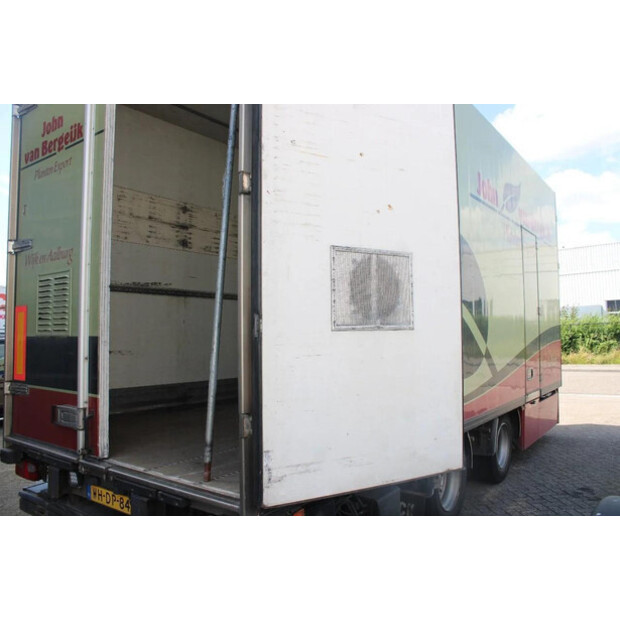 2003 فان إيك OTHERS-45818575