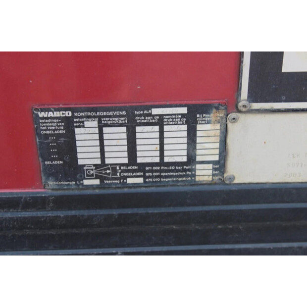 2003 فان إيك OTHERS-45818587