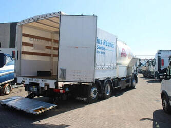 2013-renault-premium-1428872-45818595