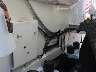 2013-renault-premium-1428872-45818597