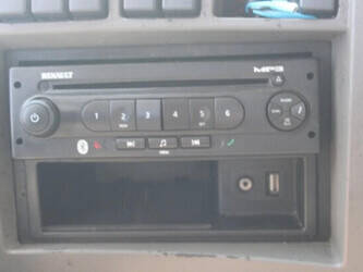 2013-renault-premium-1428872-45818620