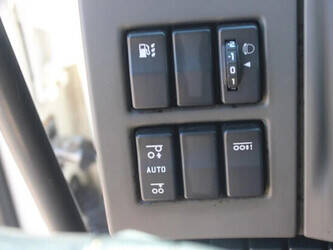 2013-renault-premium-1428872-45818626