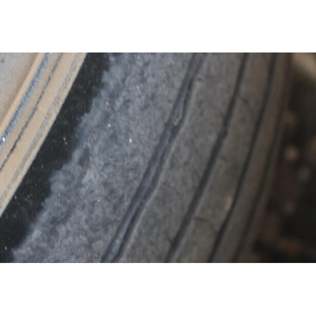 2013 Renault PREMIUM-45818654