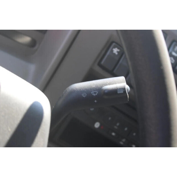 2013 Renault PREMIUM-45818667