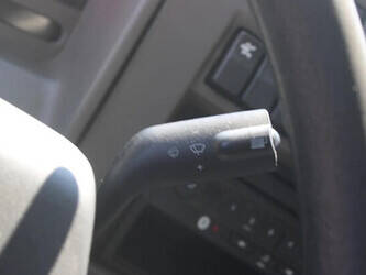 2013-renault-premium-1428873-45818667