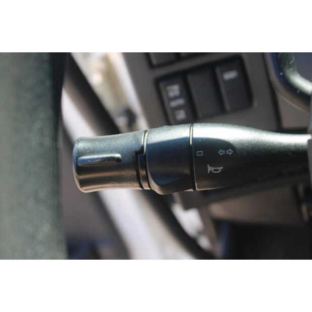 2013 Renault PREMIUM-45818669