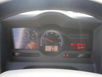 2013-renault-premium-1428873-45818672