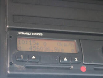 2013-renault-premium-1428873-45818674