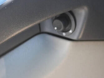 2013-renault-premium-1428873-45818678