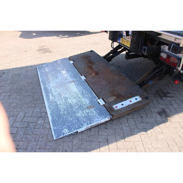 2007 Scania P230-45818730