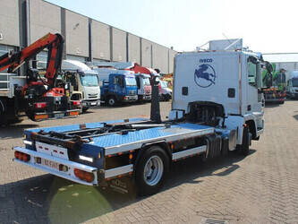 2011-iveco-eurocargo-1428876-45818769