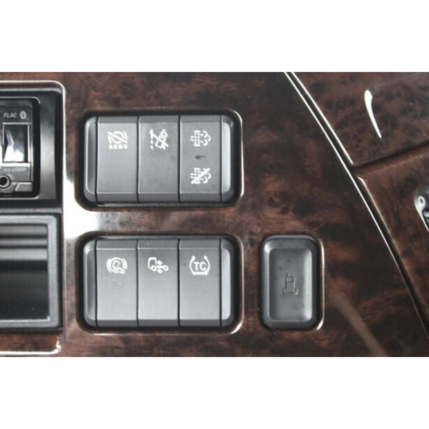 2018 داف XF 530-45818838