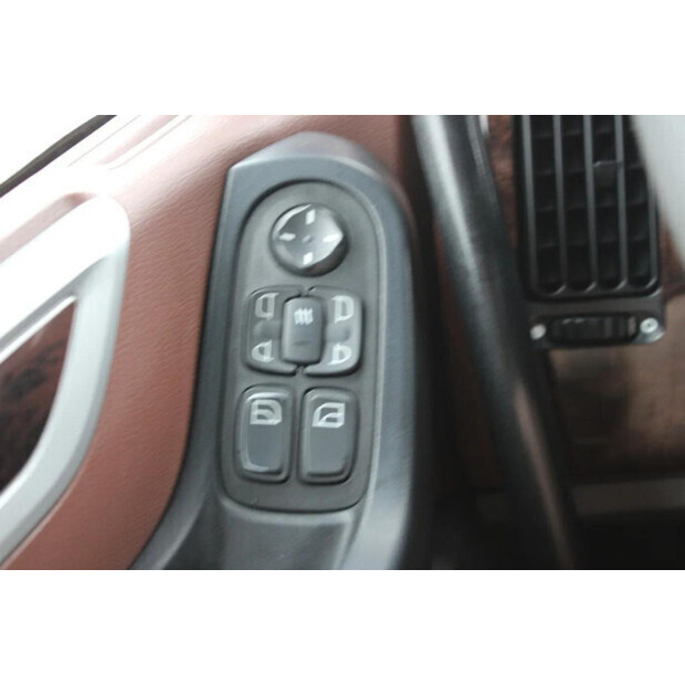 2018 داف XF 530-45818849