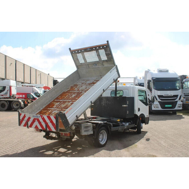 2011 NISSAN 45.13-45818861