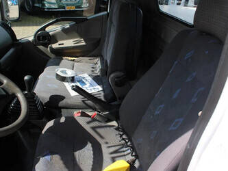 2011-nissan-45-13-45818870