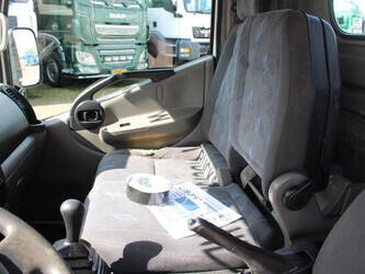 2011-nissan-45-13-45818872