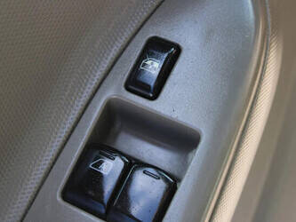 2011-nissan-45-13-45818886