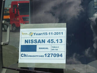 2011-nissan-45-13-45818888