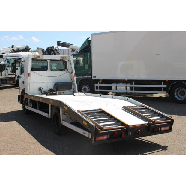 2005 NISSAN Atleon-45818896