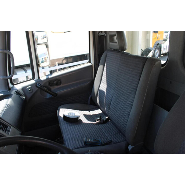 2005 NISSAN Atleon-45818905