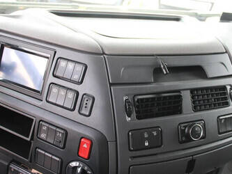 2020-daf-xf-1428881-45818942