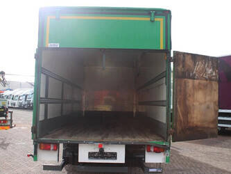 2011-mercedes-benz-atego-1428882-45818958