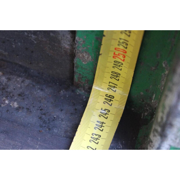 2011 مرسيدس بنز ATEGO-45818960