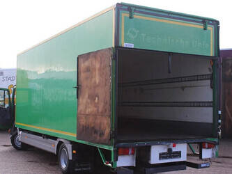 2011-mercedes-benz-atego-1428882-45818961