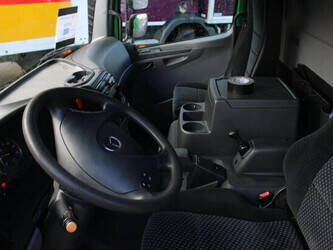 2011-mercedes-benz-atego-1428882-45818969