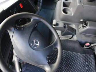 2011-mercedes-benz-atego-1428882-45818970