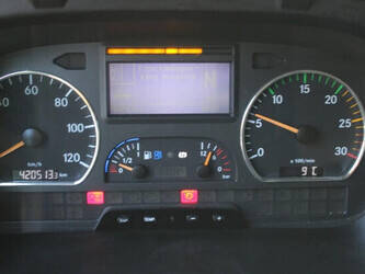 2011-mercedes-benz-atego-1428882-45818980