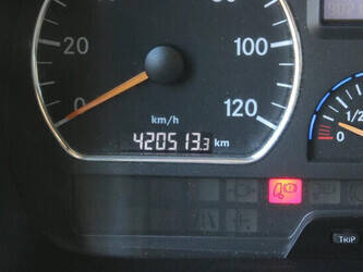 2011-mercedes-benz-atego-1428882-45818982