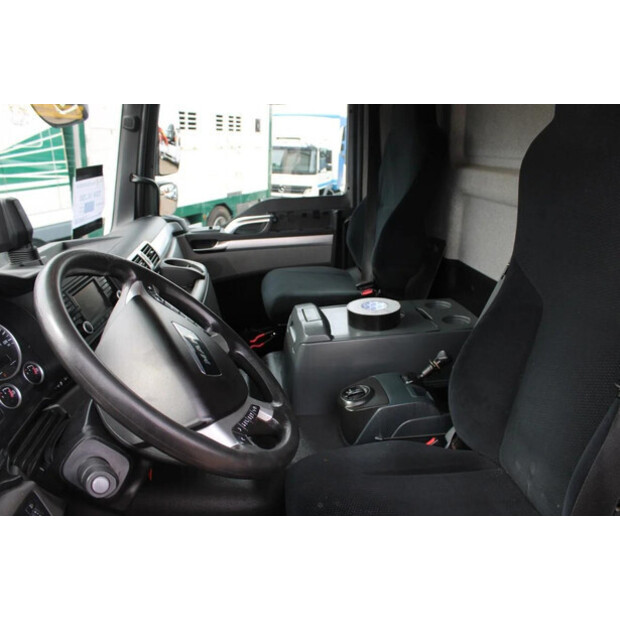 2016 مان TGM-45819070